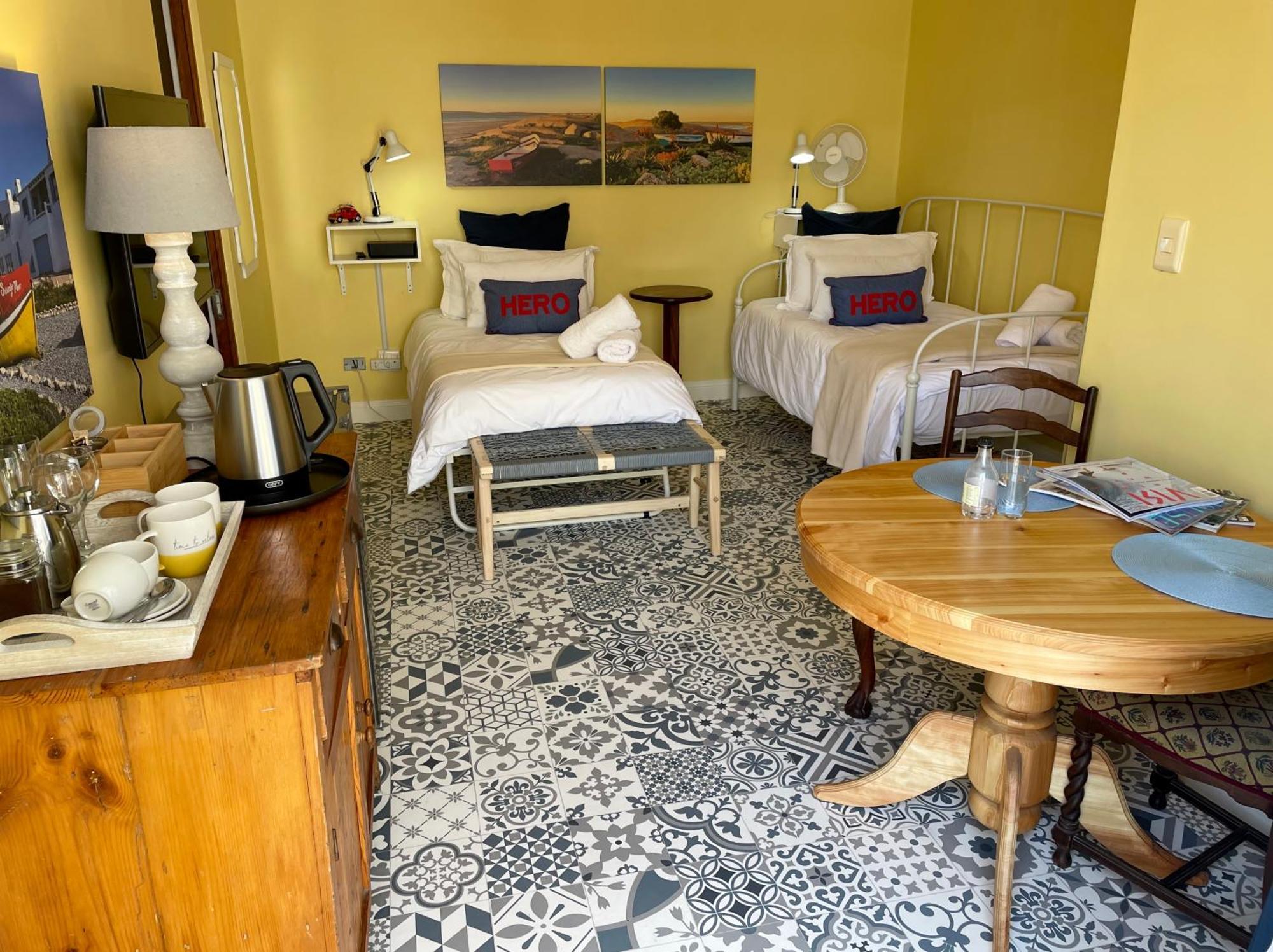 Готель Paternoster Manor Екстер'єр фото