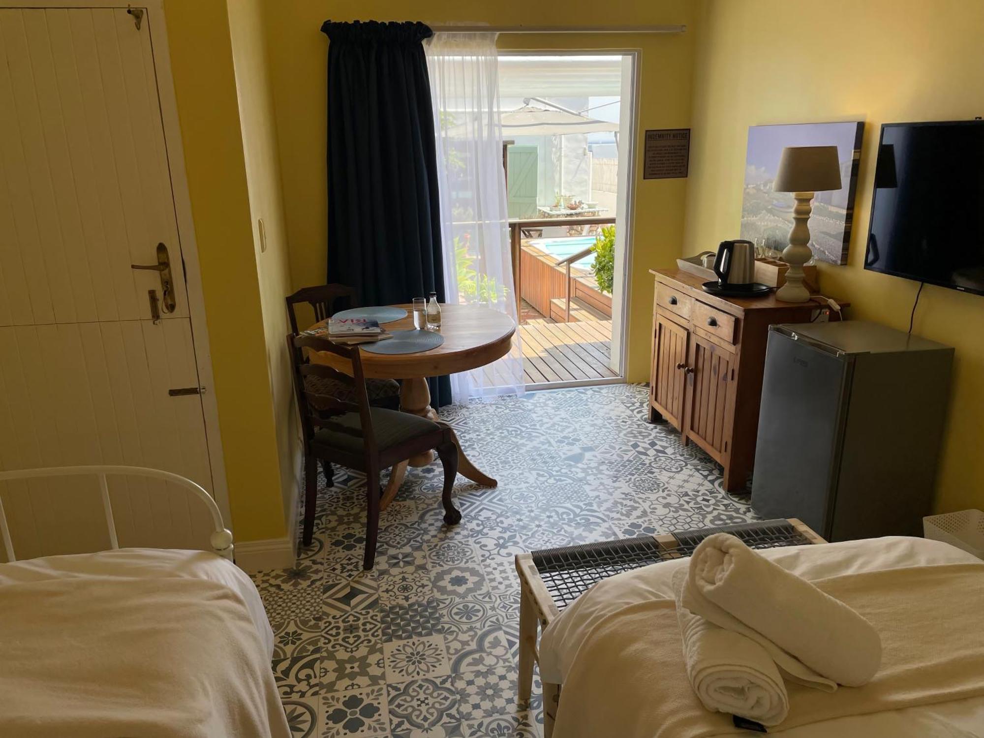 Готель Paternoster Manor Екстер'єр фото