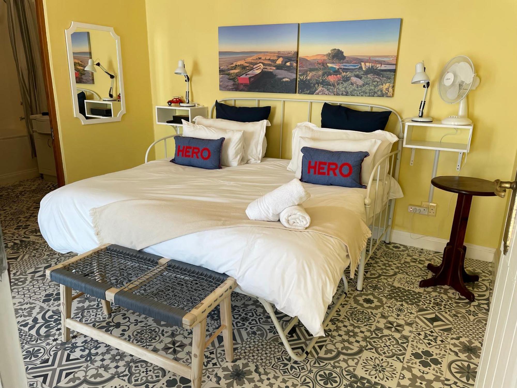 Готель Paternoster Manor Екстер'єр фото