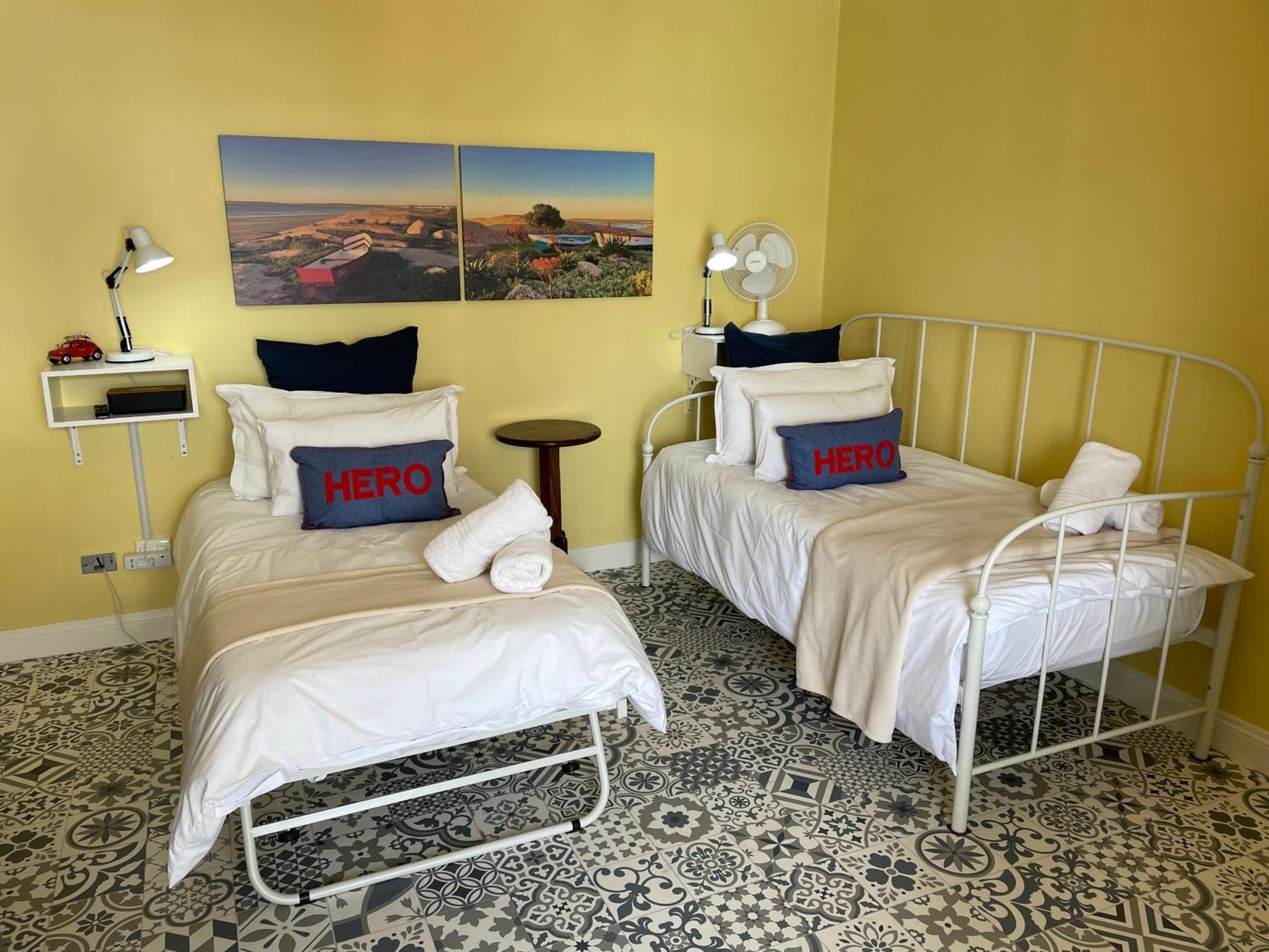 Готель Paternoster Manor Екстер'єр фото