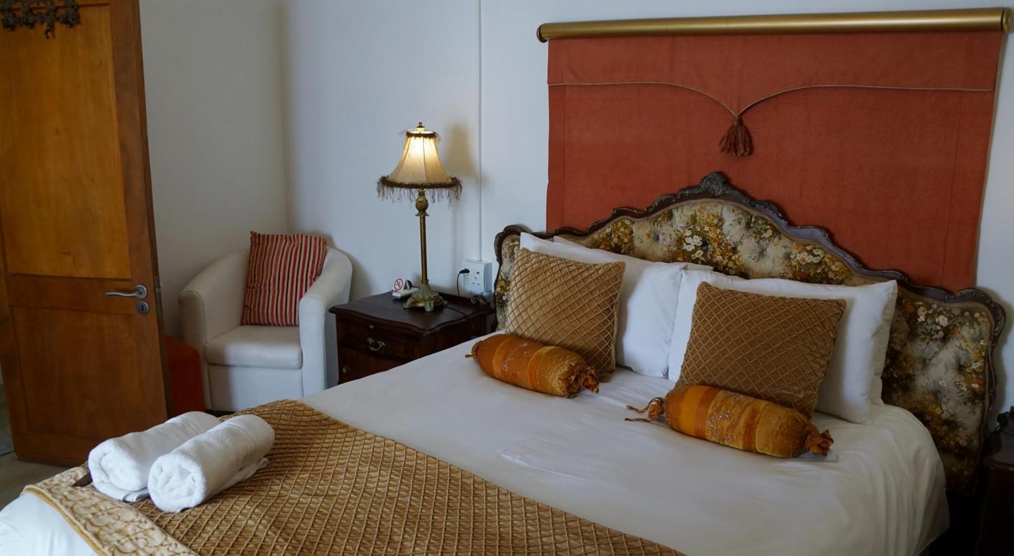 Готель Paternoster Manor Екстер'єр фото