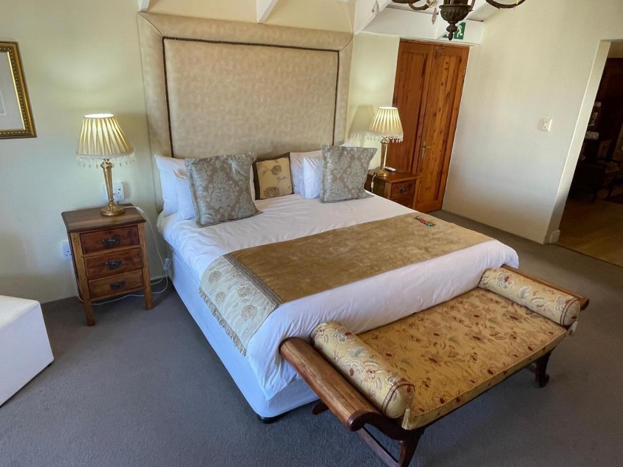 Готель Paternoster Manor Екстер'єр фото