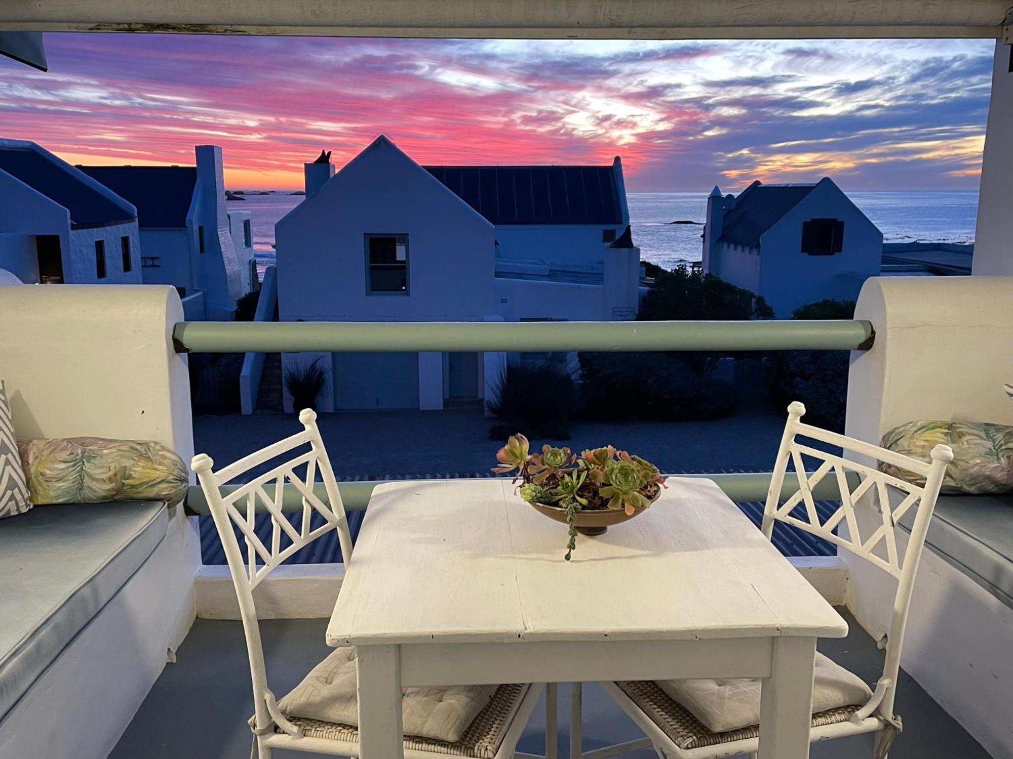 Готель Paternoster Manor Екстер'єр фото